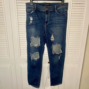 Plus size ripped denim jeans